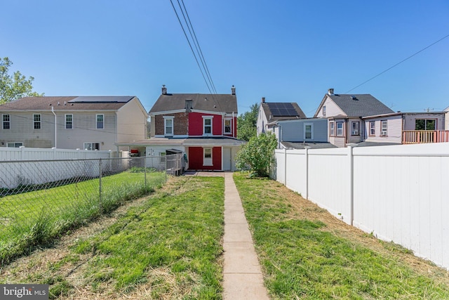 view of yard with a residential view
