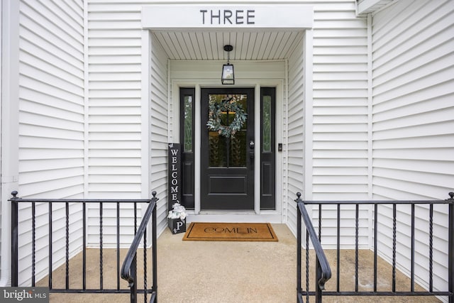 view of property entrance