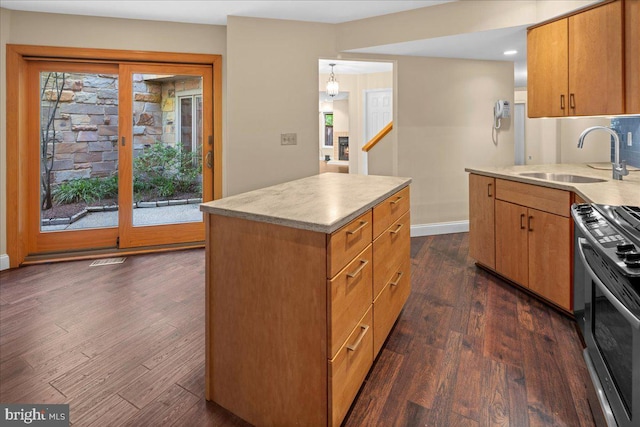 30 Morton Ct, Lawrence Township, NJ 08648 - kitchen with electric range, a sink, healthy amount of natural light, light countertops, and recessed lighting