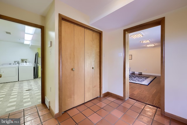 1515 Rockland St, Reading, PA 19604 - hallway with washer and clothes dryer and baseboards