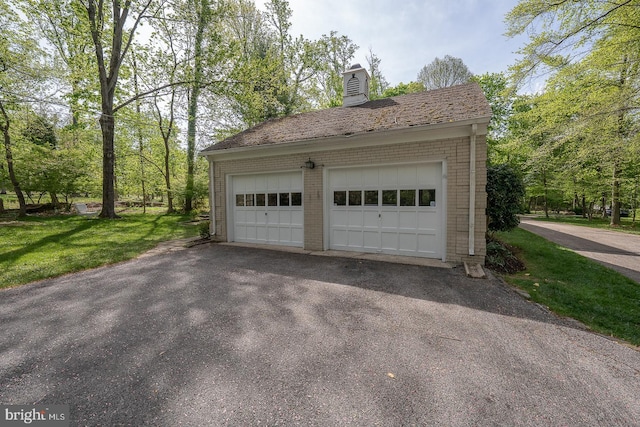 view of detached garage