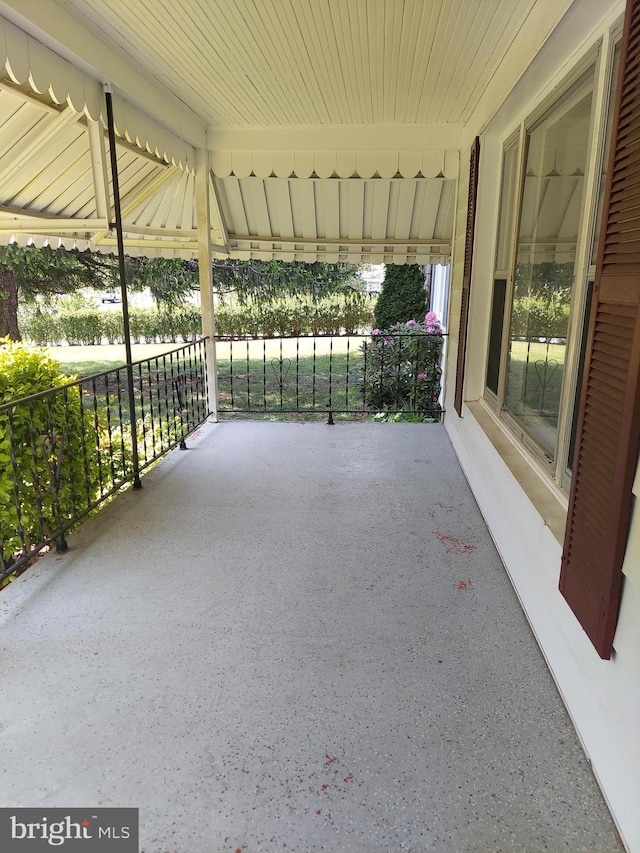 view of patio / terrace featuring covered porch