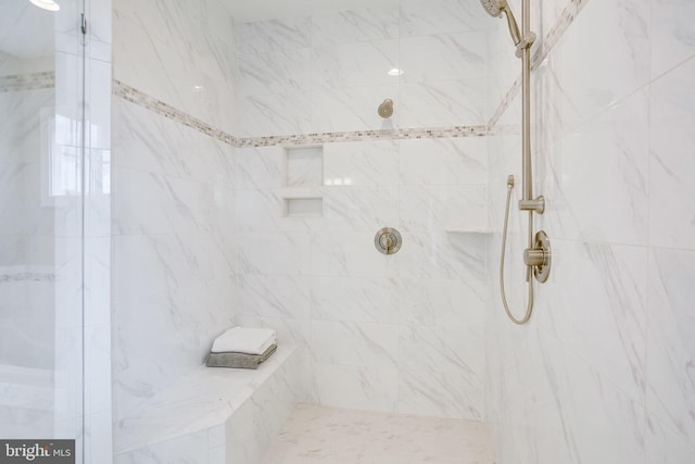 3919 Pineland St, Fairfax, VA 22031 - full bath with tiled shower