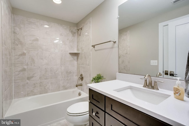 3919 Pineland St, Fairfax, VA 22031 - bathroom featuring toilet, bathing tub / shower combination, and vanity