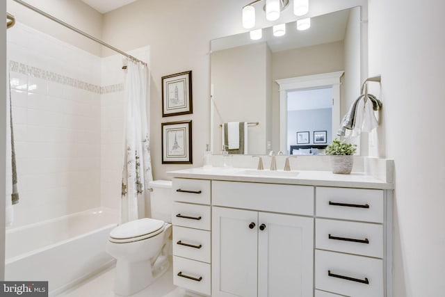3919 Pineland St, Fairfax, VA 22031 - full bath featuring vanity, shower / bathtub combination with curtain, and toilet