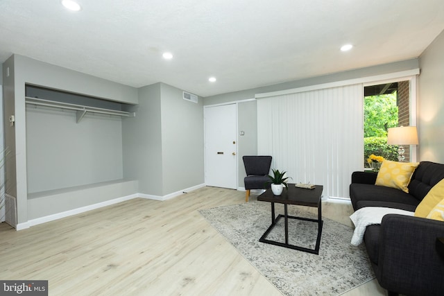 160 Talbott St Unit T5, Rockville, MD 20852 - living room with wood finished floors, recessed lighting, and baseboards