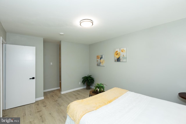 160 Talbott St Unit T5, Rockville, MD 20852 - bedroom featuring light wood-style floors and baseboards