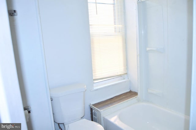 90 E State St, Camden, NJ 08105 - full bath with toilet, a bath, and healthy amount of natural light
