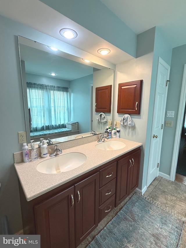 902 Hedgewyck Ln, Elizabethtown, PA 17022 - bathroom featuring double vanity and recessed lighting