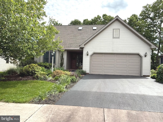 902 Hedgewyck Ln, Elizabethtown, PA 17022 - view of front of property featuring a shingled roof, an attached garage, and driveway