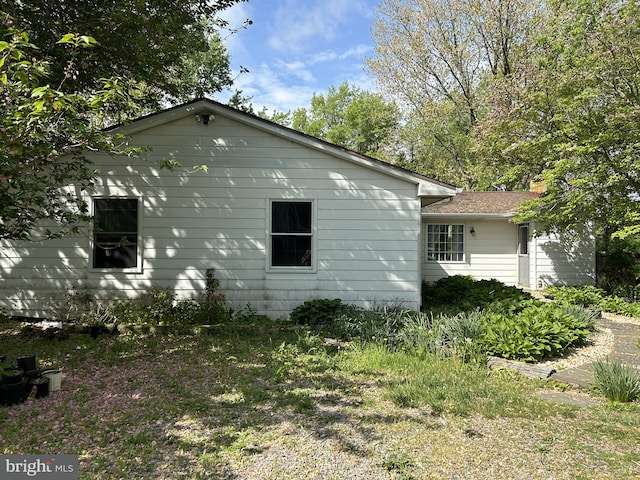 view of home's exterior