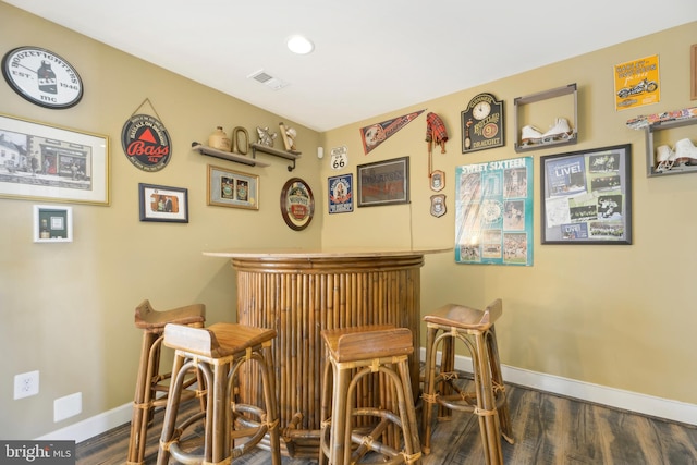 10723 Caledonia Meadow Dr, Manassas, VA 20112 - indoor dry bar featuring baseboards, wood finished floors, and recessed lighting