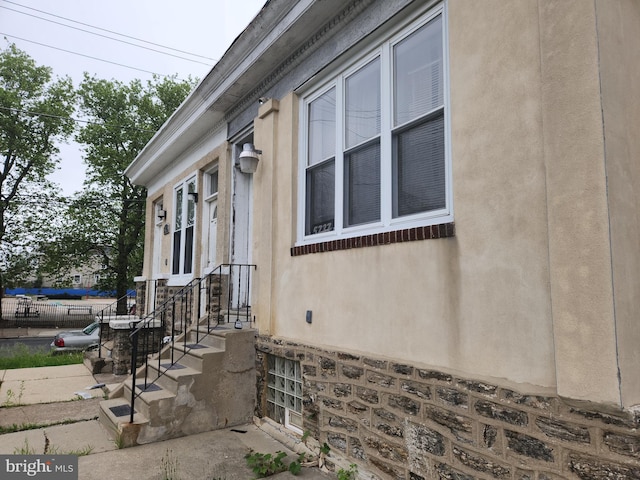 5737 N Park Ave, Philadelphia, PA 19141 - view of property exterior featuring fence