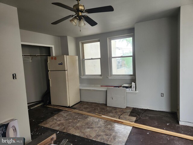 5737 N Park Ave, Philadelphia, PA 19141 - kitchen featuring freestanding refrigerator and ceiling fan