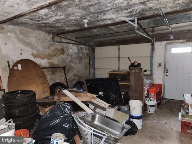 5737 N Park Ave, Philadelphia, PA 19141 - view of garage