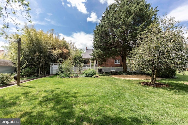 140 Pennsylvania Ave, Westminster, MD 21157 - view of green lawn