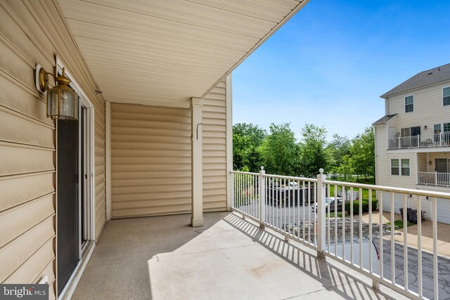 24764 Stone Station Ter, Aldie, VA 20105 - view of balcony