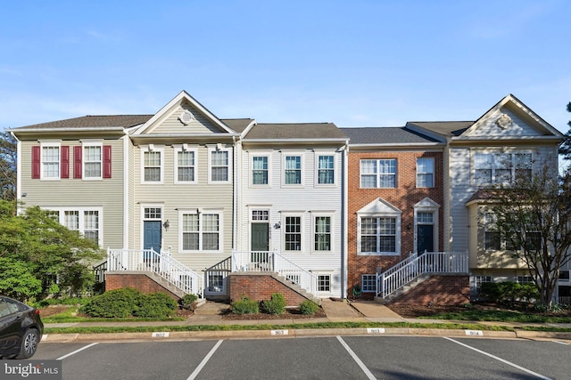 view of front of home with uncovered parking