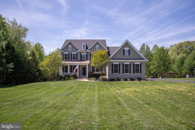 view of front of house featuring a front yard
