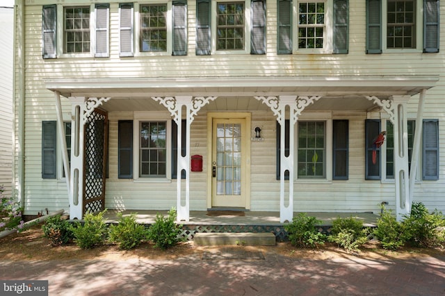 property entrance with a porch