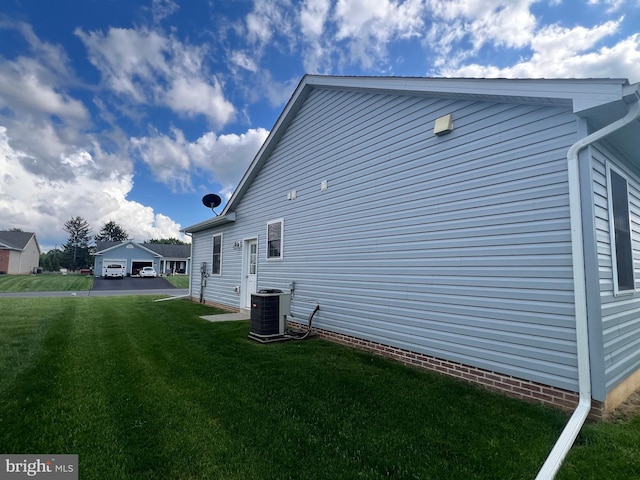 16722 Custer Ct, Williamsport, MD 21795 - view of property exterior with central AC unit and a lawn