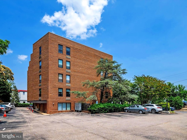 316 Burnside St Unit 101, Annapolis, MD 21403 - view of building exterior featuring uncovered parking