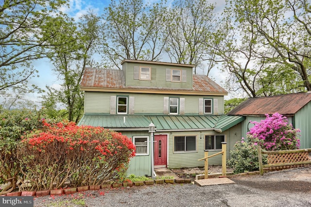 501 Walker Hill Rd, Newport, PA 17074 - view of front of home featuring metal roof