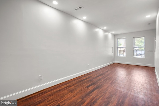 66 O St NW, Washington, DC 20001 - spare room featuring recessed lighting, baseboards, and dark wood-type flooring