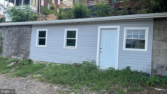123 Cumberland St, Cumberland, MD 21502 - view of doorway to property