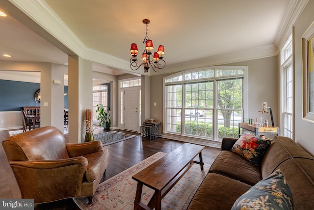 712 Pearson Point Pl, Annapolis, MD 21401 - living area with a chandelier, wood finished floors, ornamental molding, plenty of natural light, and recessed lighting