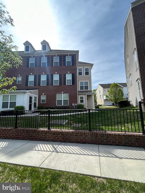 exterior space featuring fence