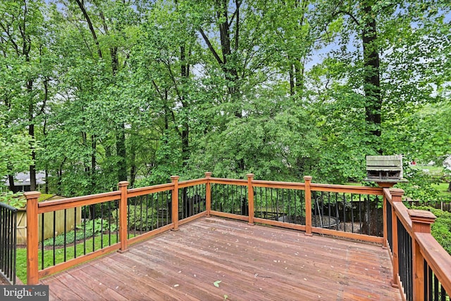 1716 Saddle Ridge Ct, Vienna, VA 22182 - deck featuring fence