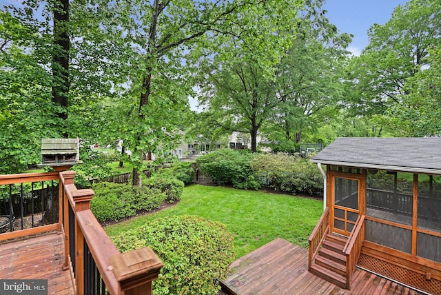 1716 Saddle Ridge Ct, Vienna, VA 22182 - deck with a yard