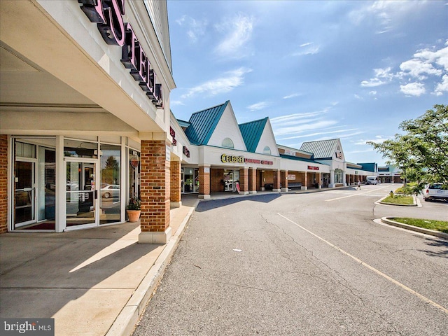 6341 Knollwood Dr, Frederick, MD 21701 - view of building exterior