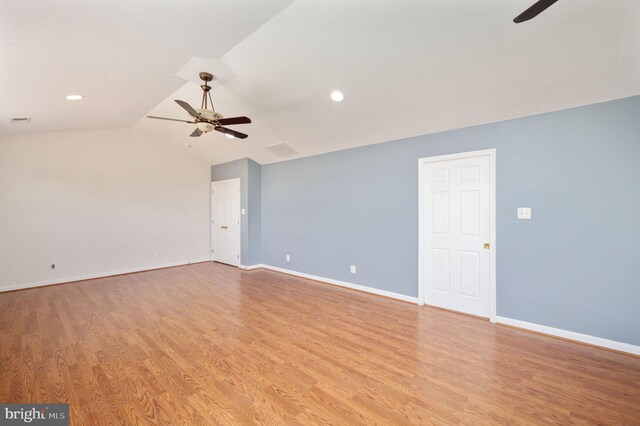 9129 Pebble Beach Ln, King George, VA 22485 - unfurnished room featuring ceiling fan, light wood-style flooring, baseboards, lofted ceiling, and recessed lighting