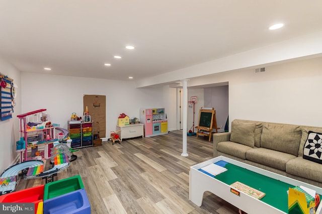 4401 Aragon Pl, Alexandria, VA 22309 - rec room featuring light wood finished floors and recessed lighting