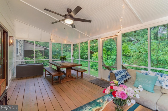 4401 Aragon Pl, Alexandria, VA 22309 - sunroom featuring a ceiling fan and vaulted ceiling