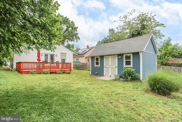 1417 Franklin St, Fredericksburg, VA 22401 - view of yard with an outbuilding and a wooden deck