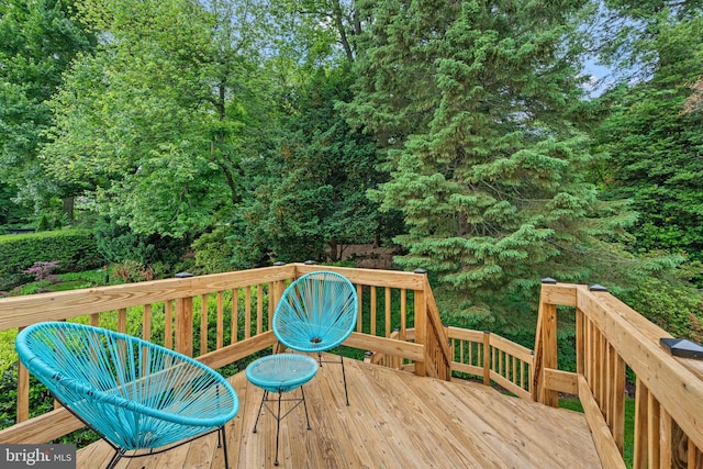 708 W Timber Branch Pkwy, Alexandria, VA 22302 - view of deck