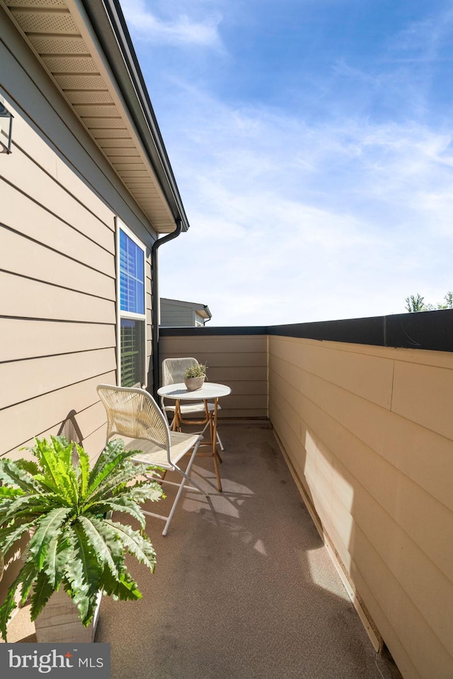 18095 Red Mulberry Rd, Dumfries, VA 22026 - view of balcony