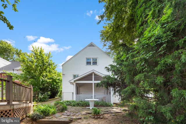412 Linda Ave, Linthicum Heights, MD 21090 - back of property featuring a deck