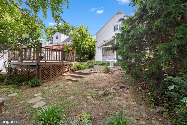412 Linda Ave, Linthicum Heights, MD 21090 - view of yard with a wooden deck
