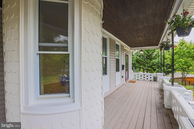 3614 Keene Ave, Baltimore, MD 21214 - deck with covered porch