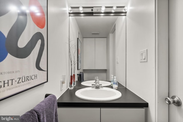 15708 Thompson Rd, Silver Spring, MD 20905 - bathroom featuring vanity