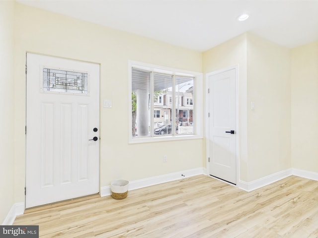 5135 N Fairhill St, Philadelphia, PA 19120 - foyer featuring wood finished floors, baseboards, and recessed lighting