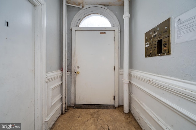 entryway with concrete flooring