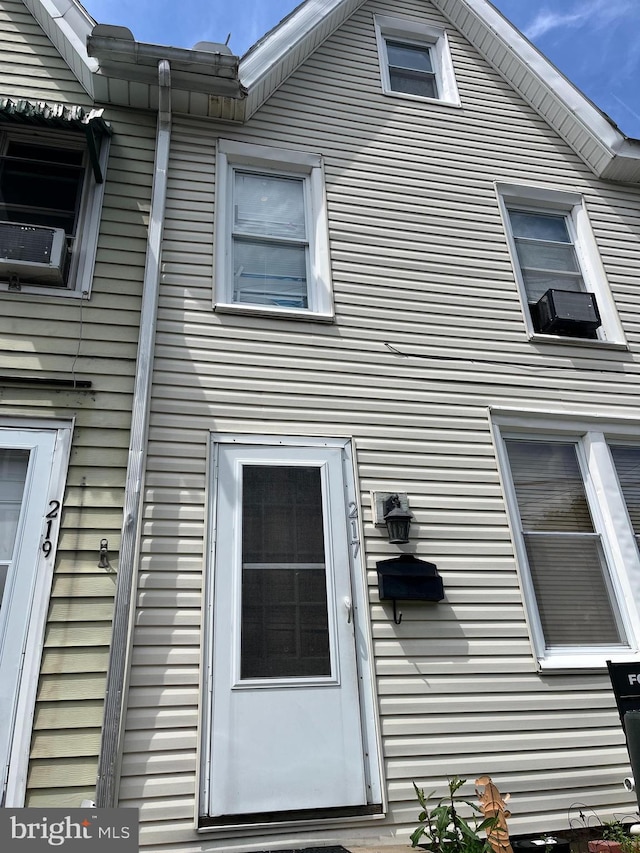 217 Federal St, Lebanon, PA 17042 - view of side of property featuring cooling unit