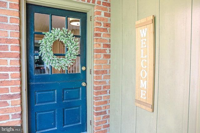 30 Woods Ln, Hanover, PA 17331 - property entrance with brick siding