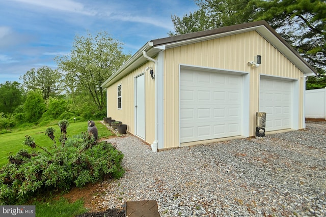 view of detached garage