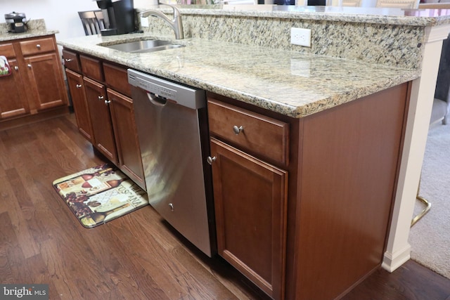 178 Creekside Way, Burlington, NJ 08016 - kitchen with dark wood-style flooring, light stone countertops, a sink, and dishwasher